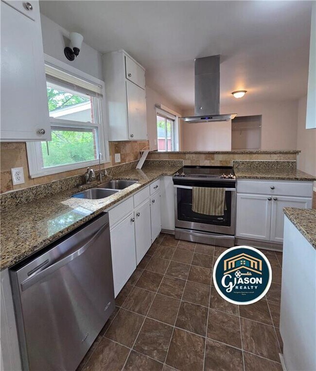 Building Photo - 1227 Dove Ct