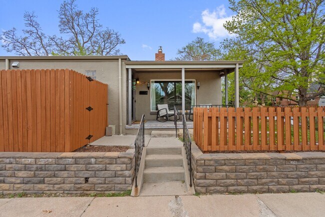 Primary Photo - Available Now! Wonderful Sloan's Lake Home