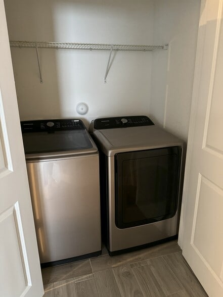 Laundry room - 1763 SE 8th Pl