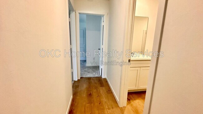 Building Photo - 20404 Deer Creek Dr