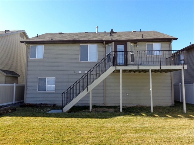 Building Photo - 358 Stamford Dr