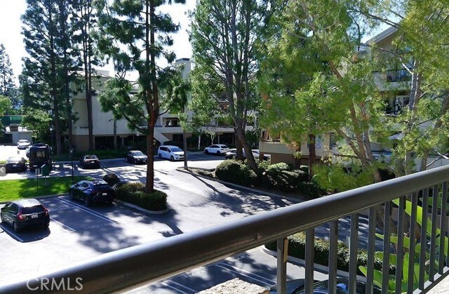 Building Photo - 21500 Burbank Blvd