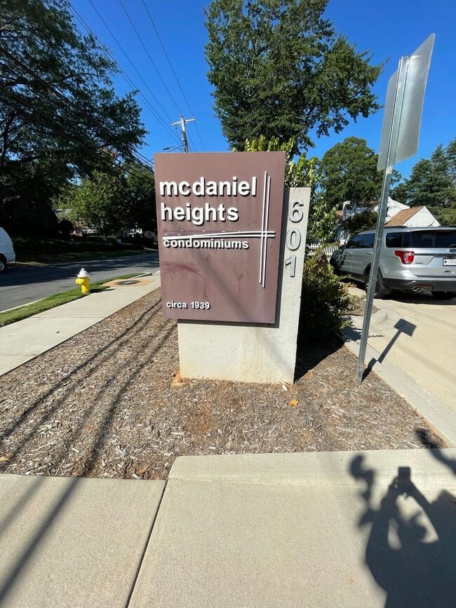 Primary Photo - 1 Bedroom 1 Bath Condo at McDaniel Heights in the Heart of Historical Downtown Greenville !!!