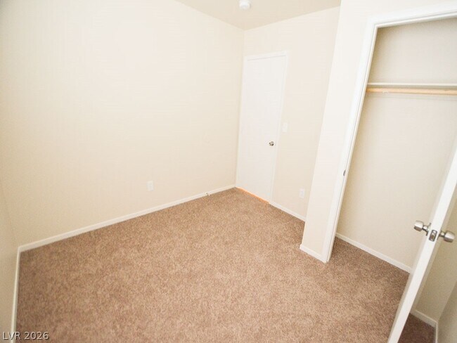 Building Photo - 3825 Gulliver St