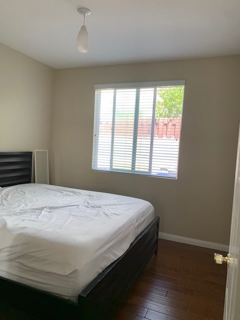 Building Photo - 405 S Mountain View St