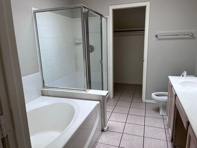 Building Photo - Coming Soon- 3 Bed/ 2Bath Single Level Hom...