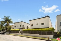 Building Photo - 1253 S Plymouth Blvd