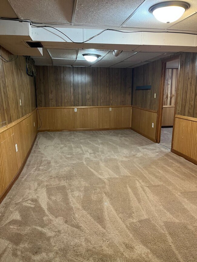 Building Photo - 4 Bedroom/2 Bath House For Rent in Harrisburg, SD!!