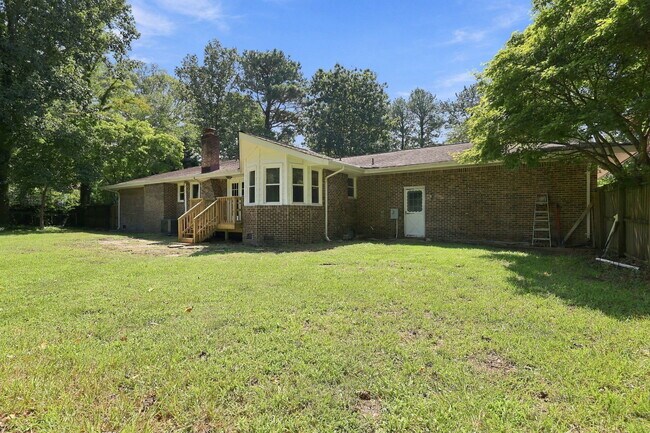 Building Photo - 2260 Indian River Rd