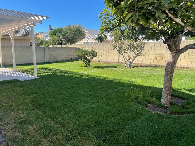 Building Photo - 15507 Caulfield Ave