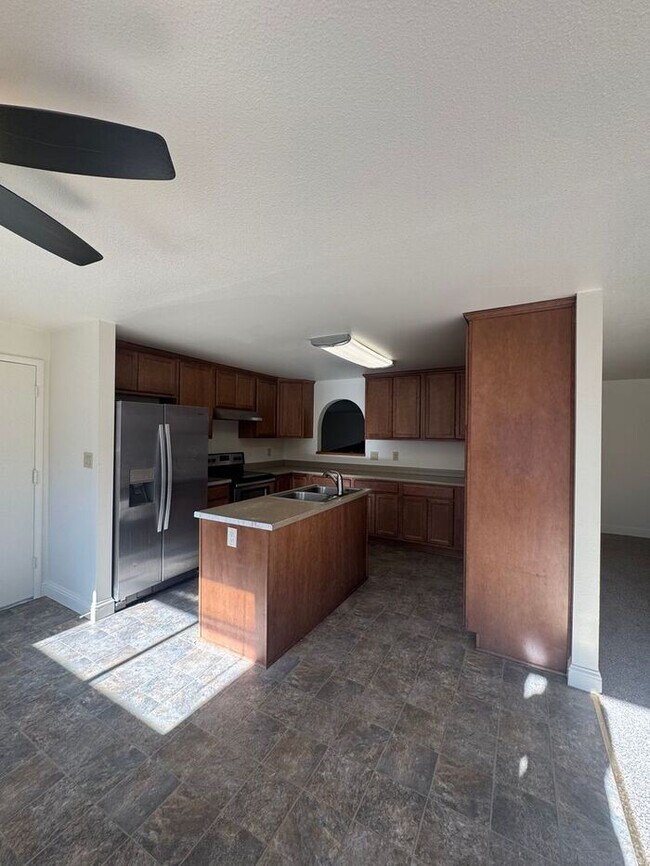 Building Photo - Spacious 5 Bedroom Home in NW Reno with 2 Primary Suites