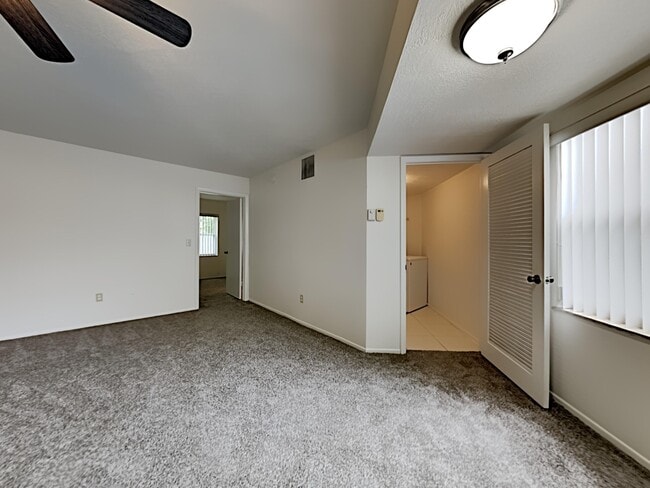 Building Photo - 3266 SE Aster Ln