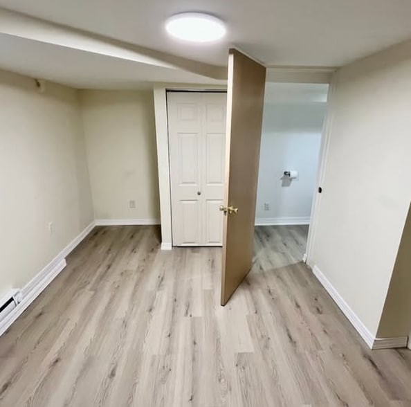 Building Photo - 135 N Carol Blvd