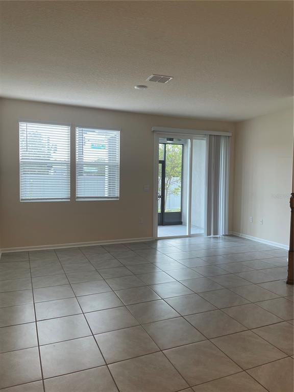 Building Photo - 159 Redbud Rd