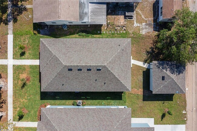 Building Photo - 930 57th Ave N