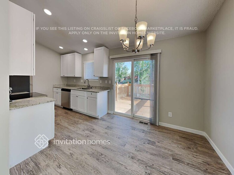 Building Photo - 6925 Weeping Willow Dr