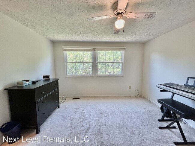 Building Photo - 3 br, 3.5 bath House - 7719 Eagles Head Court