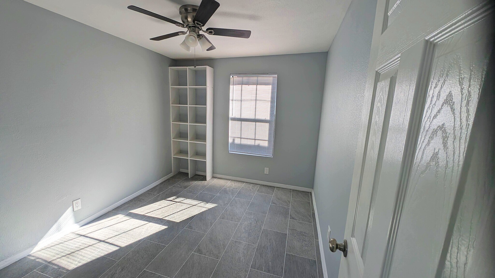 Building Photo - 1801 Cortez St