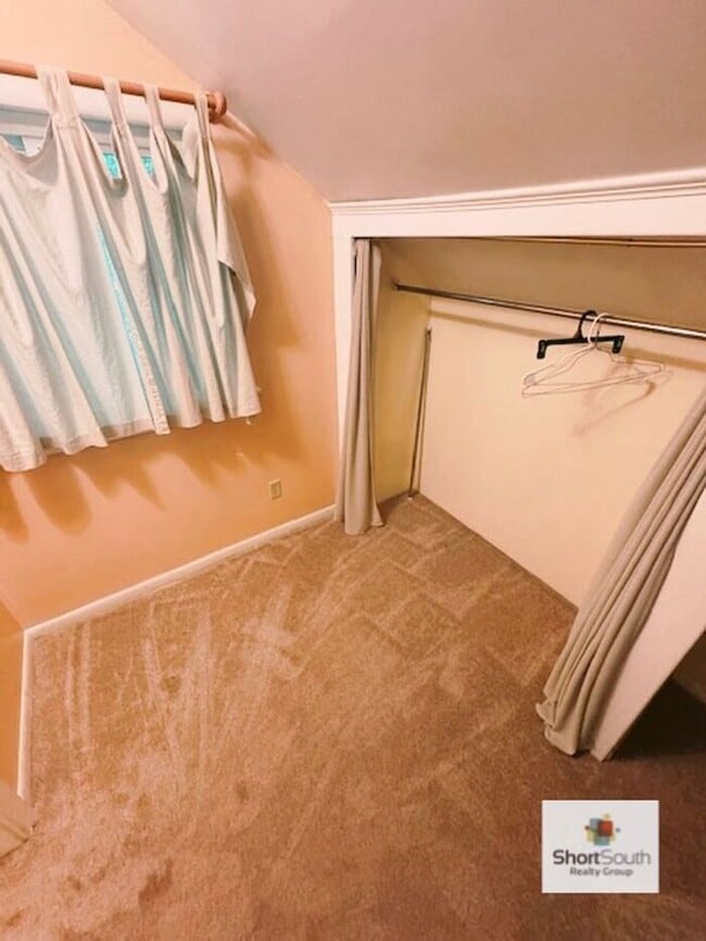 Building Photo - Fully Furnished 1.5 bath home in Muskegon ...
