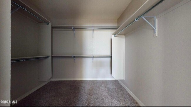 Building Photo - 14925 Pebble Hills Blvd