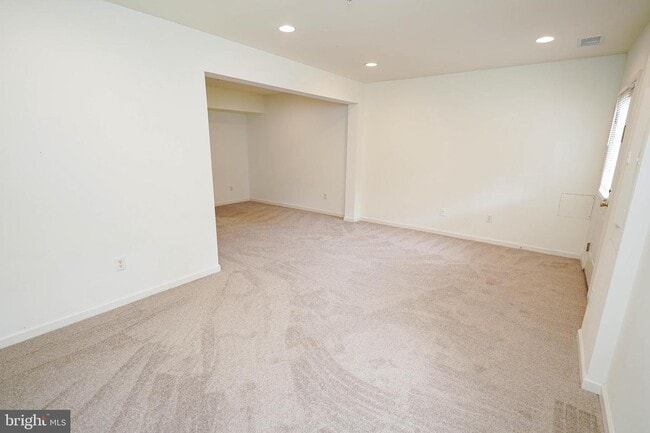 Building Photo - 38116 E Chester Ln
