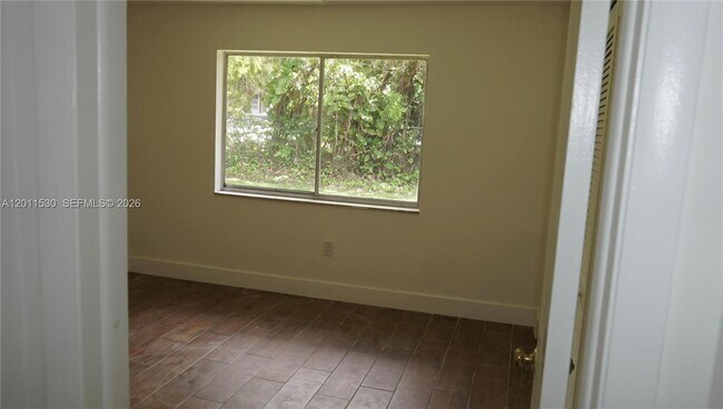 Building Photo - 10722 La Placida Dr