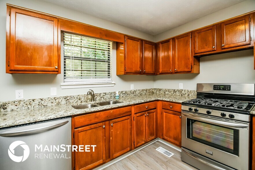 Building Photo - 2212 Cedar Creek Ln