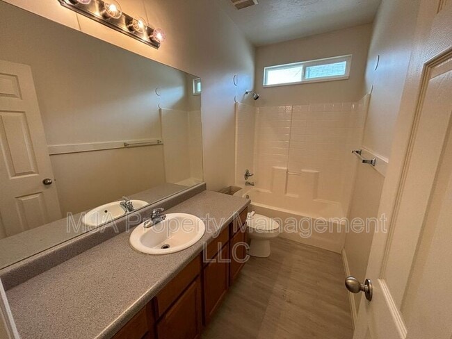 Building Photo - 212 Caleb Dr