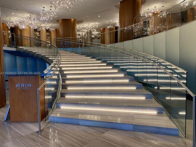 Building Photo - 488 NE 18th St