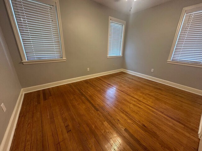 Building Photo - 159 St Agnes Dr