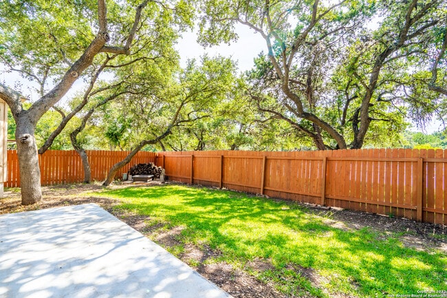 Building Photo - 9614 Fern Crest