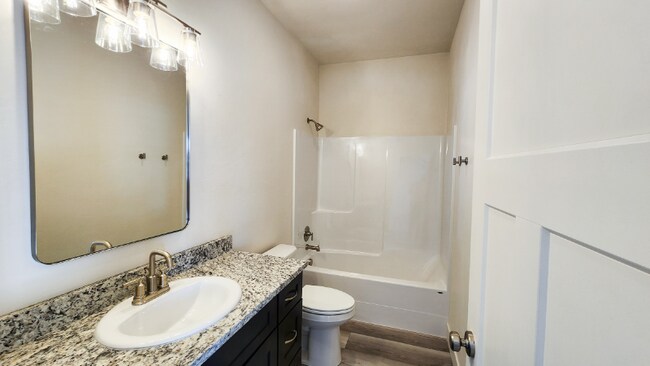 Building Photo - 302 Cottage Dr