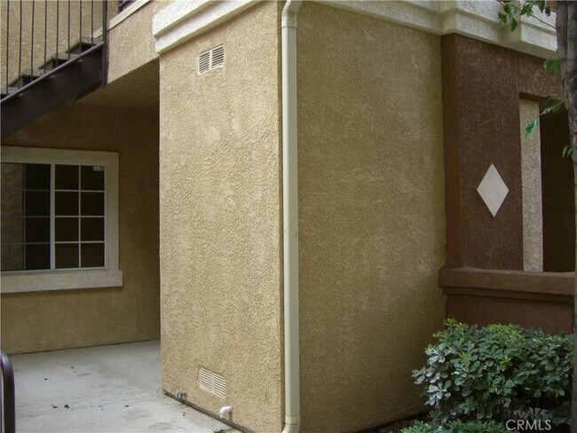 Building Photo - 24909 Madison Ave