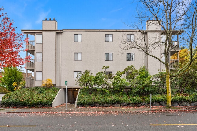 Building Photo - 4911 Fremont Ave N