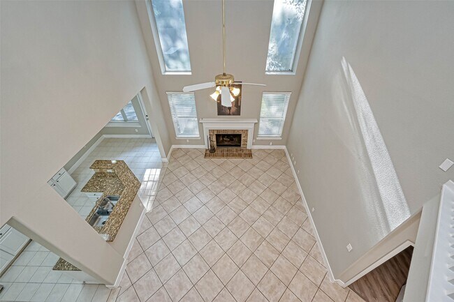 Building Photo - 11011 Sprucedale Ct