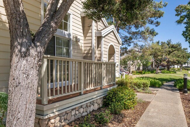 Building Photo - 356 Meridian Dr