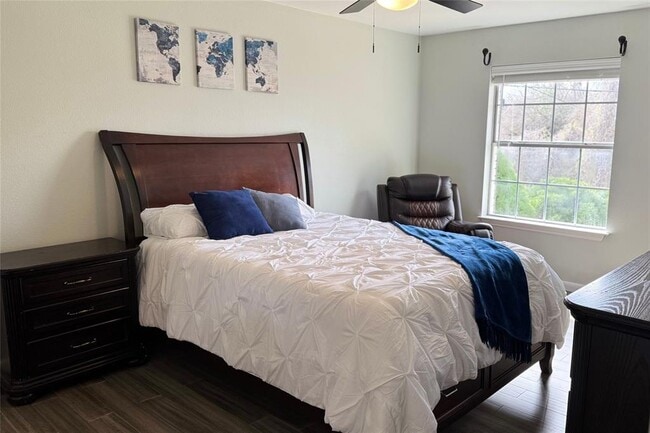 Building Photo - 6300 Crumley Ln