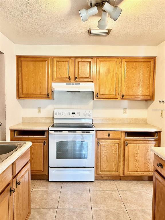 Building Photo - 718 Buckminster Cir