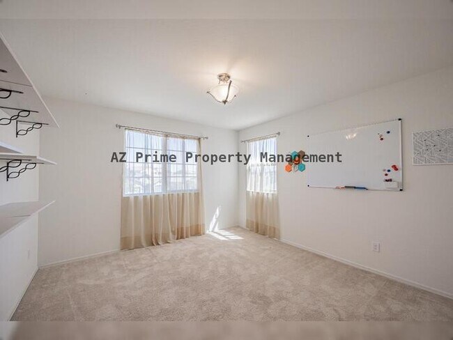Building Photo - 218 N 109th Dr