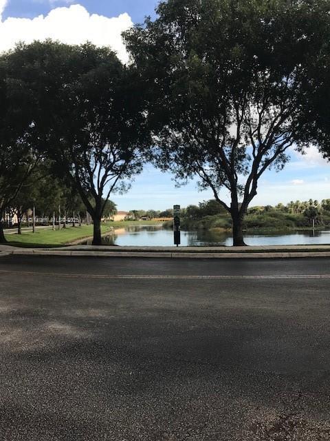 Building Photo - 2469 Centergate Dr