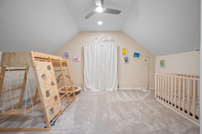 Building Photo - 3183 Parthenon Ave