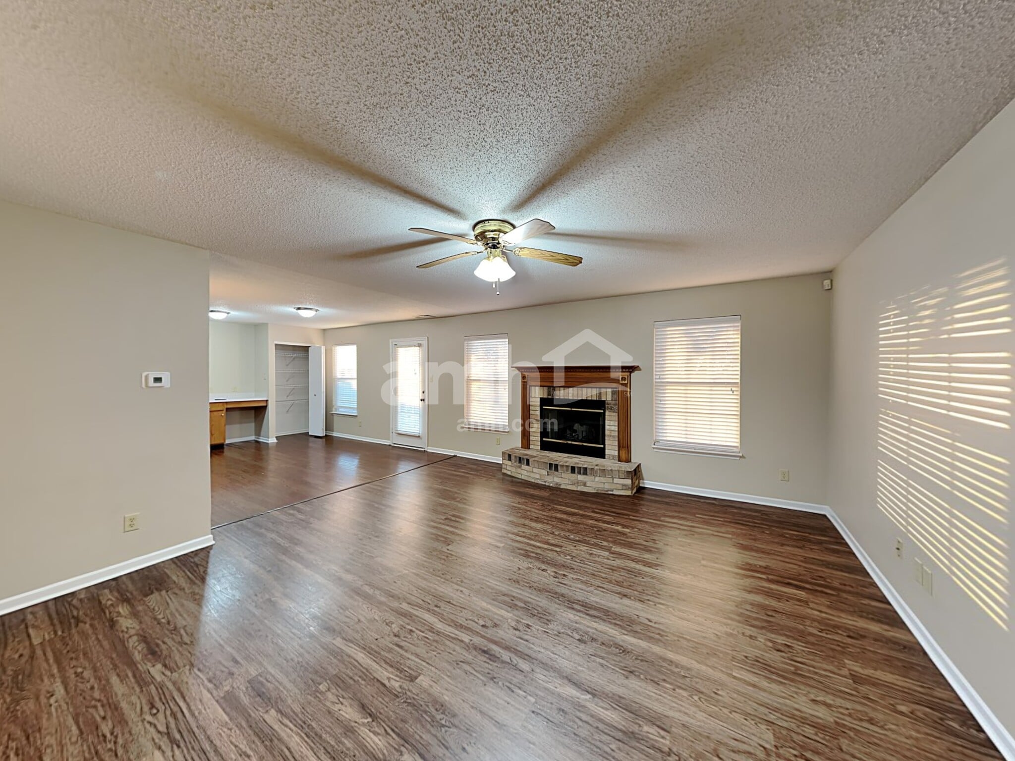 Building Photo - 8514 Bluff Point Dr