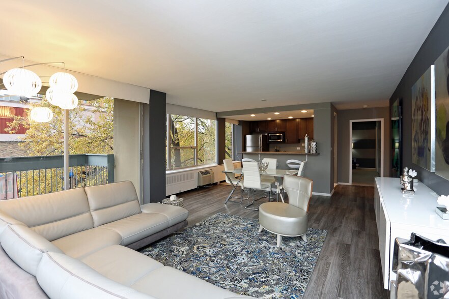 Juneau Village Towers 1029 N Jackson St Milwaukee WI 53202