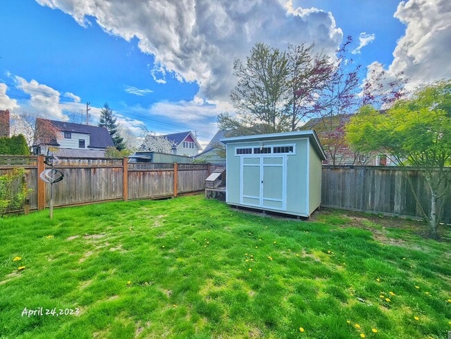 Building Photo - Charming 4 bed 1.75 Bath Home in Ravenna