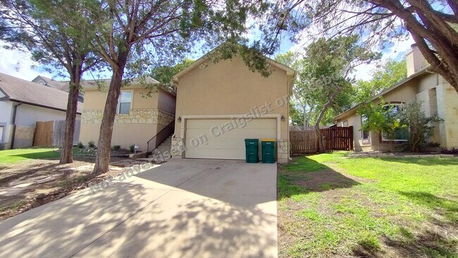 Building Photo - 13627 Puro Oro Dr