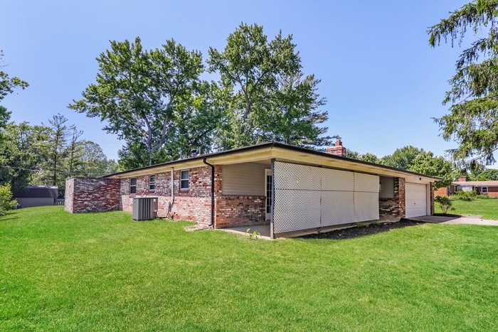 Building Photo - 4361 Hillcrest Dr
