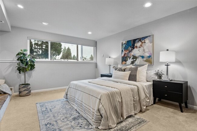 Building Photo - CLICK "REQUEST A TOUR" NOW!