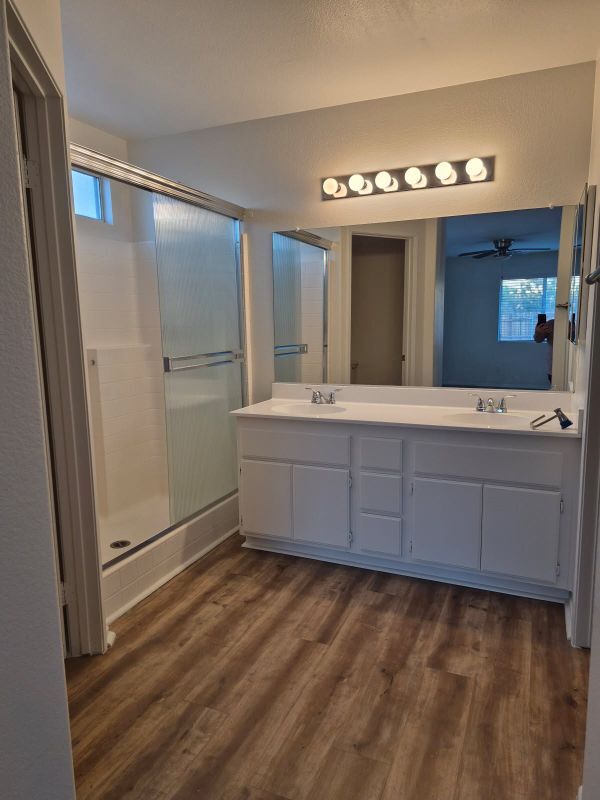 Building Photo - 10620 Cactus Dr