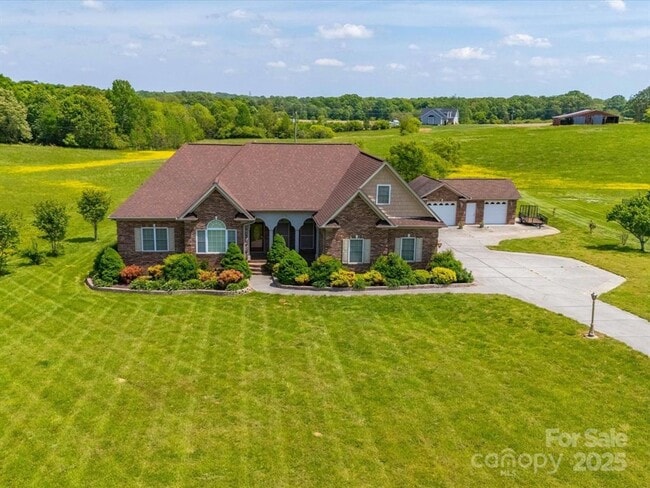 Primary Photo - Gorgeous 3 Bed/2 Bath Home for Rent
