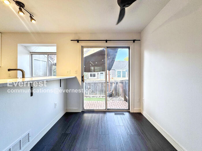 Building Photo - 9694 W Chatfield Ave